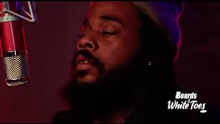 Red Light Performance on Beards & White Toes Details