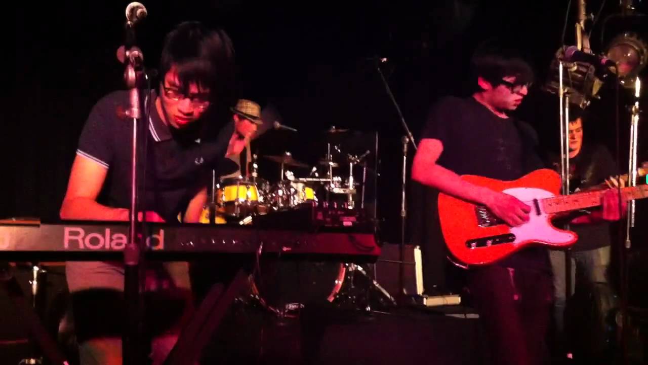 Watch Yeo - Aliens @ The Corner Hotel (Supporting Kimbra) - 14/04/2011 on YouTube Watch Yeo - Aliens @ The Corner Hotel (Supporting Kimbra) - 14/04/2011 on YouTube