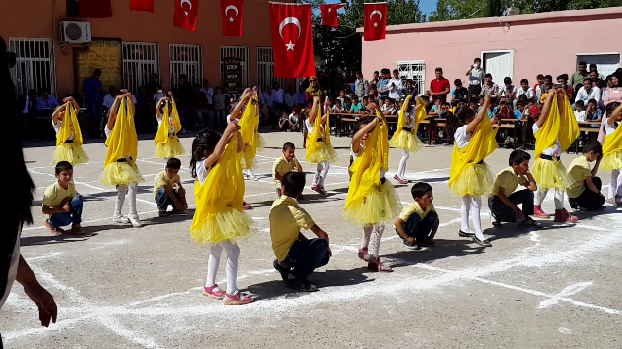 Yukarıtaşyalak ilkokulu 2.sınıf Anadolu Ateşi Dans Gösterisi