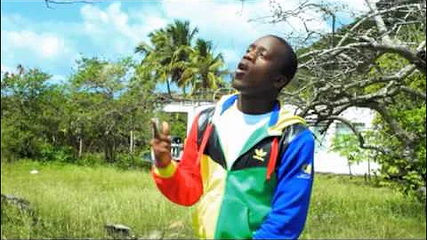 Solo [Official Music Video] - Iyaz