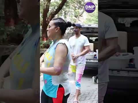 Neha Dhupia & Angad Bedi Celebrates Holi with Paps || DNP ENTERTAINMENT