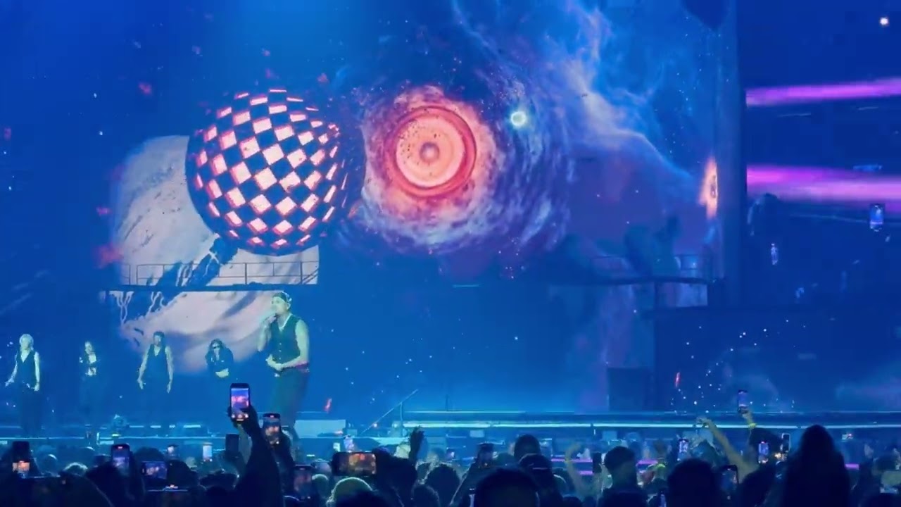 CHRIS BROWN - Forever - Globe Life Field 2025