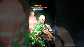 keren ‼️ bapak TNI berjibaku bantu pemadaman #shorts #pemadamkebakaran #TNI #tiktokviral #respect
