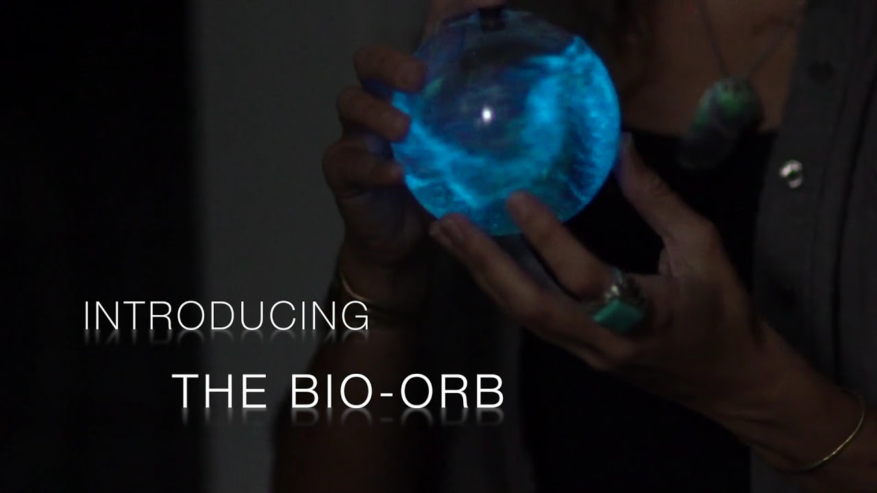  Bioluminescent Bio-Orb with OctoStand  A Glowing,  Bioluminescent Pet That Doubles as an Art Piece : Toys & Games