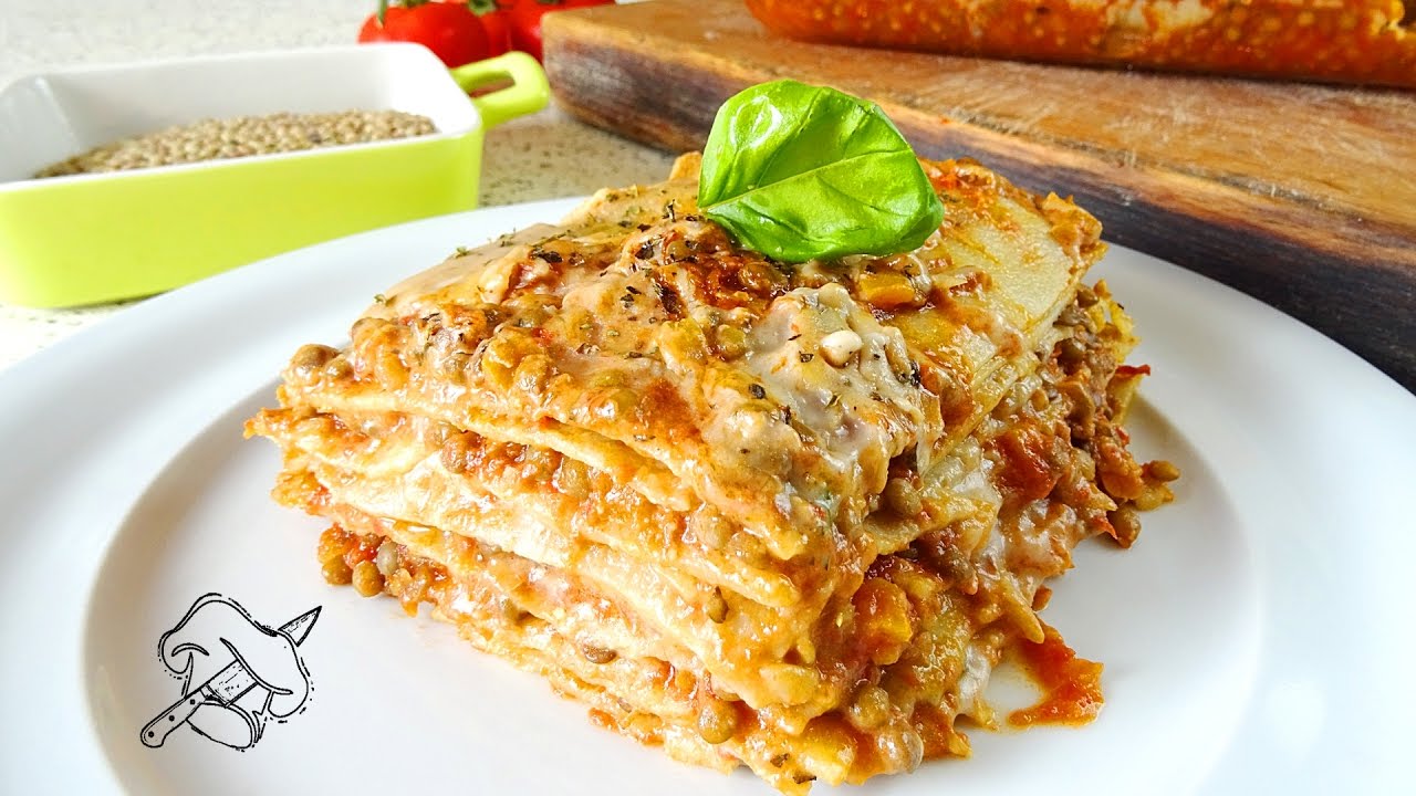 LASAGNE VEGANE AL RAGU' di LENTICCHIE con BESCIAMELLA VEGAN | MENU  di NATALE  | NATALE VEGAN