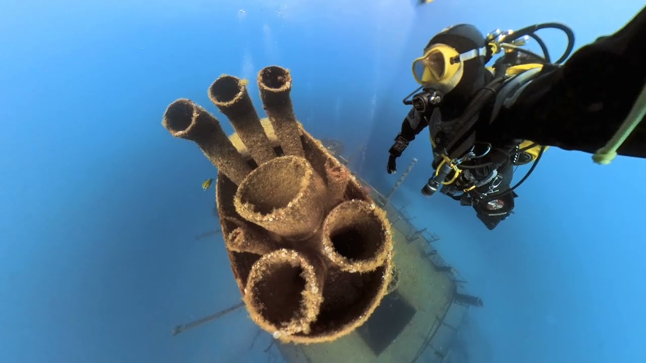 🌊 Exploring Um El Faroud Shipwreck from Within: 20-Minute Insta360 X3 Dive