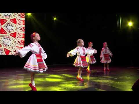 Народний художній колектив ансамбль народного танцю Сувенір Українські ляльки 