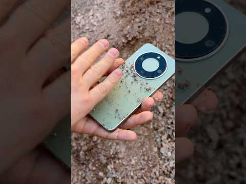 Video Il Telefono Indistruttibile che Resiste a Tutto!