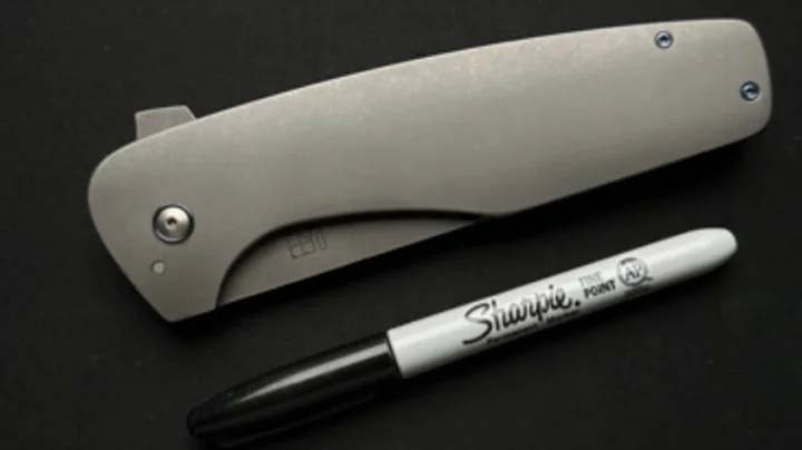 1 of 1 Jared Price Kestrel-Nuclear Knife Review