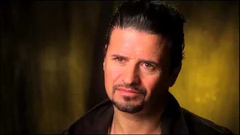 LATINO  -TERENCE ROTOLO