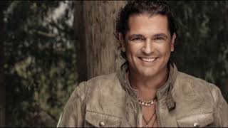 Miniatura del video "Carlos Vives Ft Elena Vives Monsieur Bigoté letra"