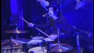The Dead Weather live at Letterman 2010