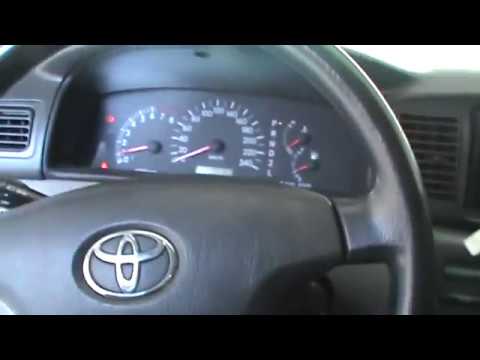Vídeo: Quantas velas há em um Toyota Corolla?