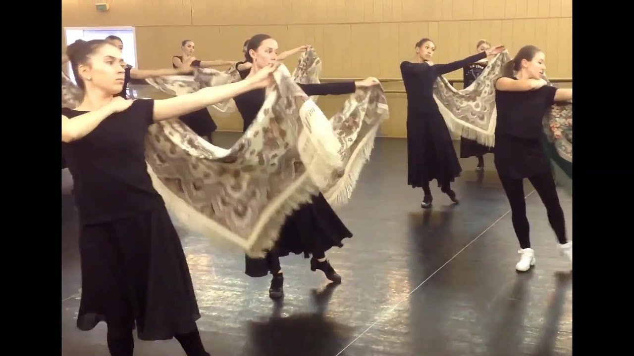 Танец с платками видео