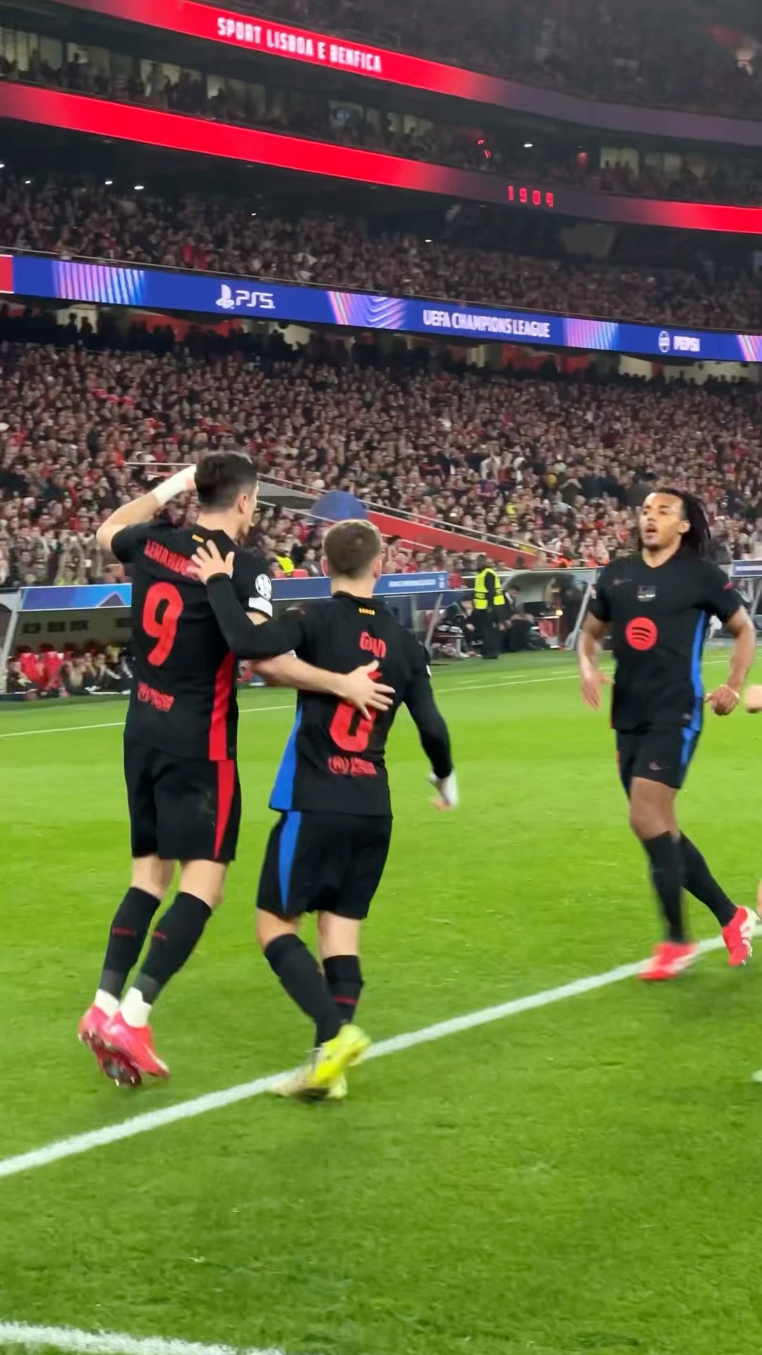Lewy can’t miss a penalty kick ?? #fcbarcelona #shorts #championsleague