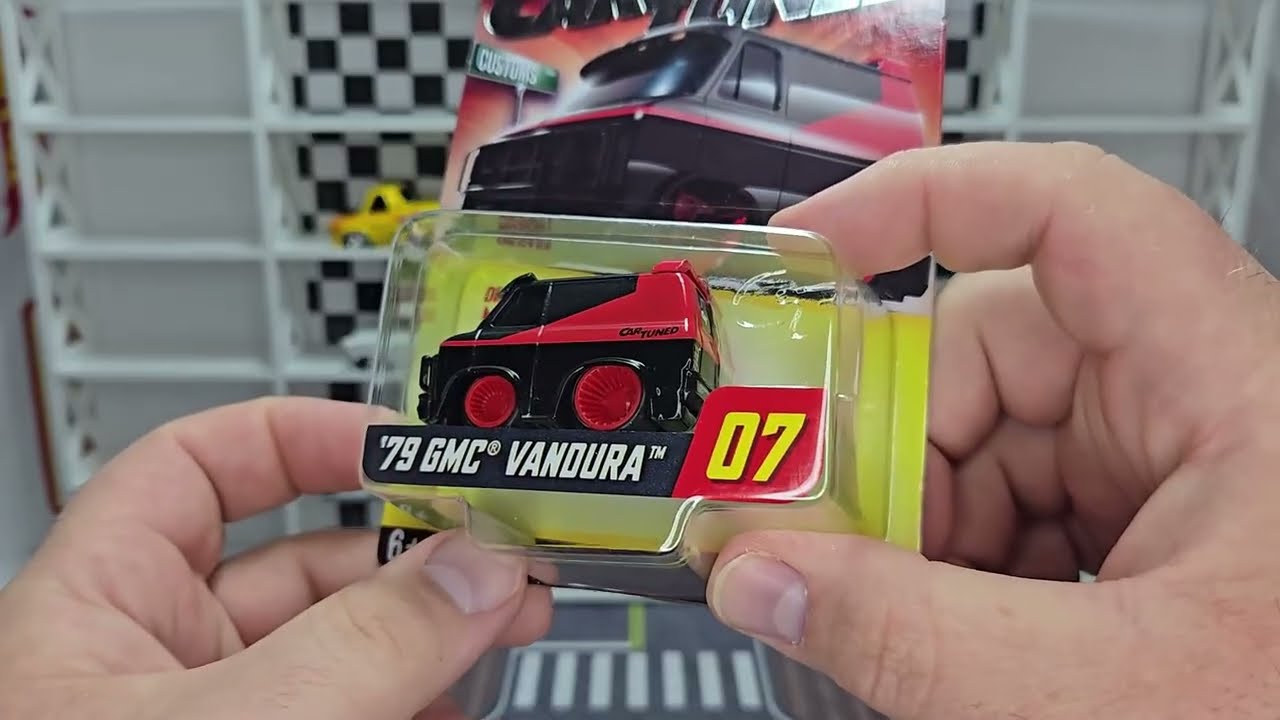 Unboxing: Car Tuned - Walgreens Exclusive Series 2