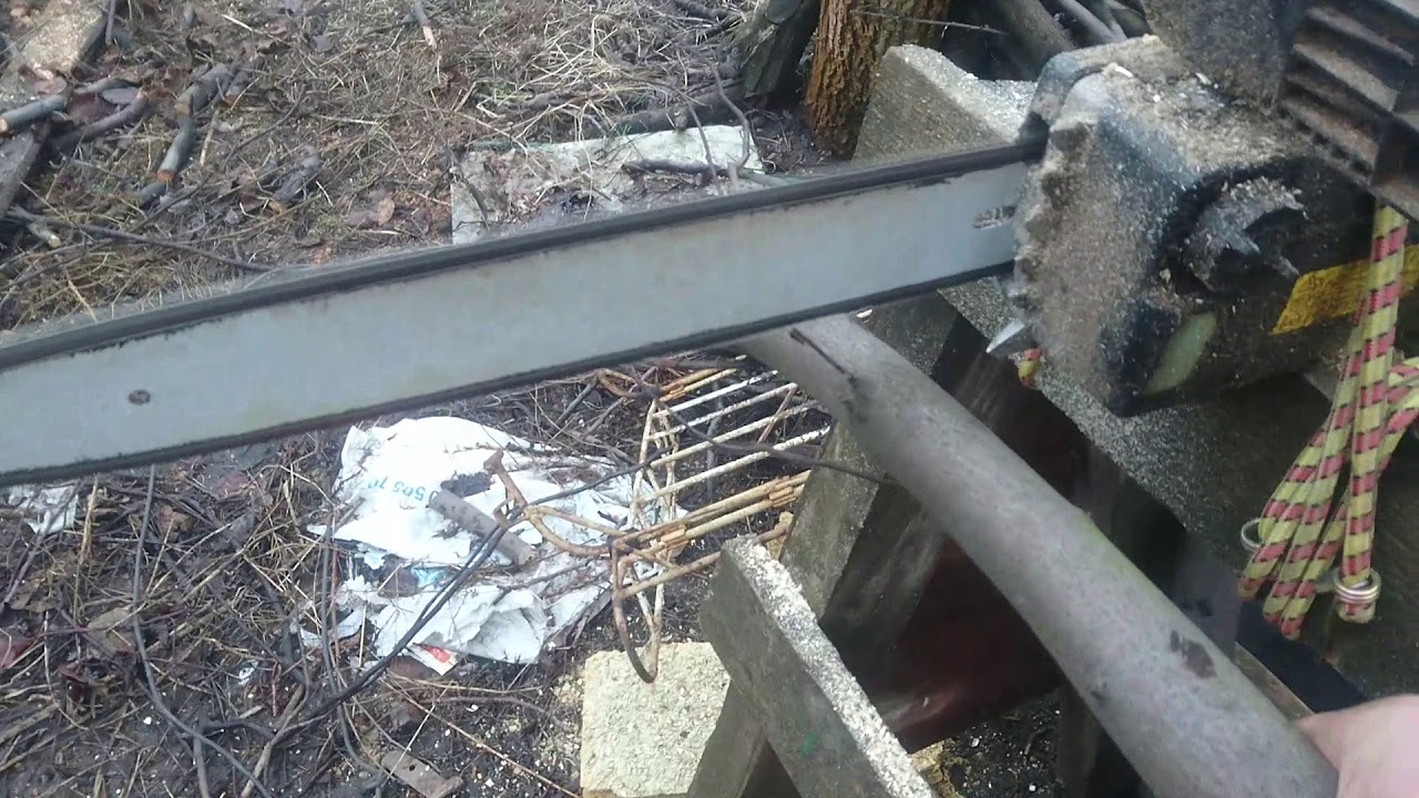 Мелкие дрова цепной пилой - YouTube