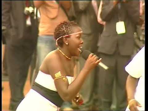 EMMY KOSGEI LIVE DURING THE PROMULGATION OF THE NEW CONSTITUTION OF KENYA
