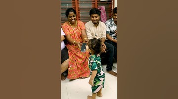 Ellaru phone un crct ah kudukuraan! #cutebaby #cute #love