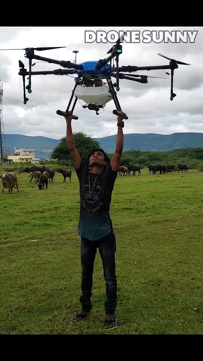 10 litres agriculture spraying drone hand landing 😎