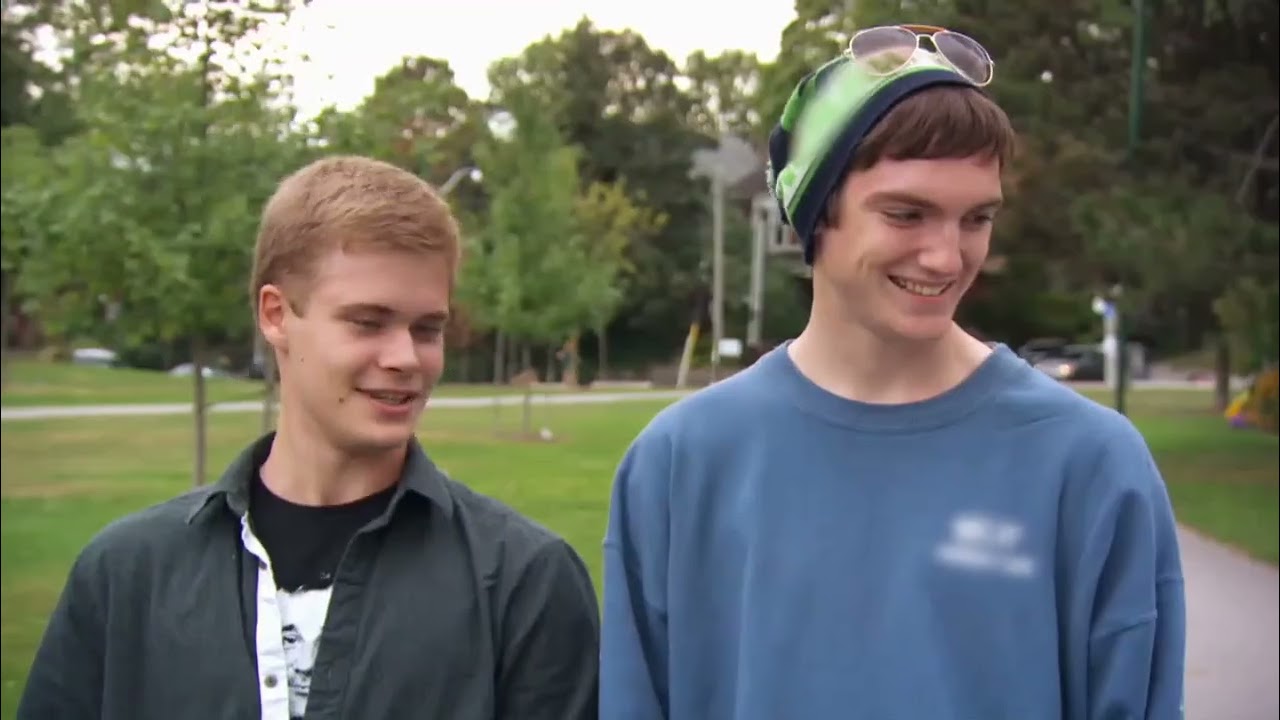 Ice Cold Cash - Hors D'oeuvres - S1E21 (2012)