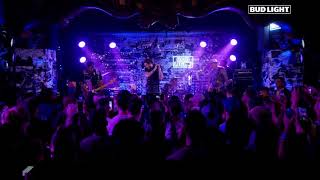 Post Malone - Circles (Bud Light Dive Bar Tour) (Live)