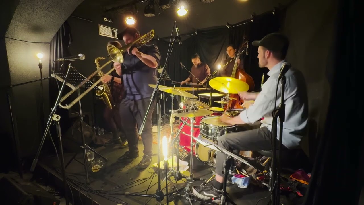 Hele Wāwae - Bloom (Radiohead cover)