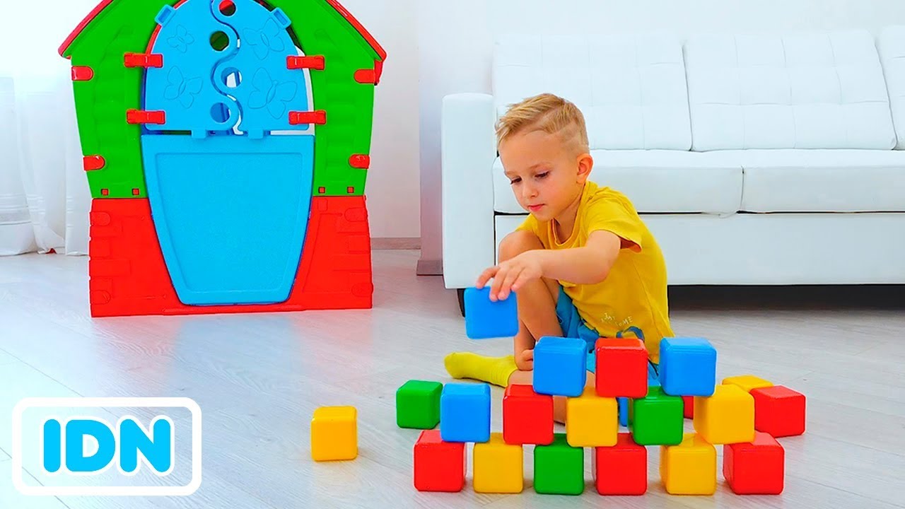 Nikita Vlad dan Mom Mainkan dengan kubus - YouTube