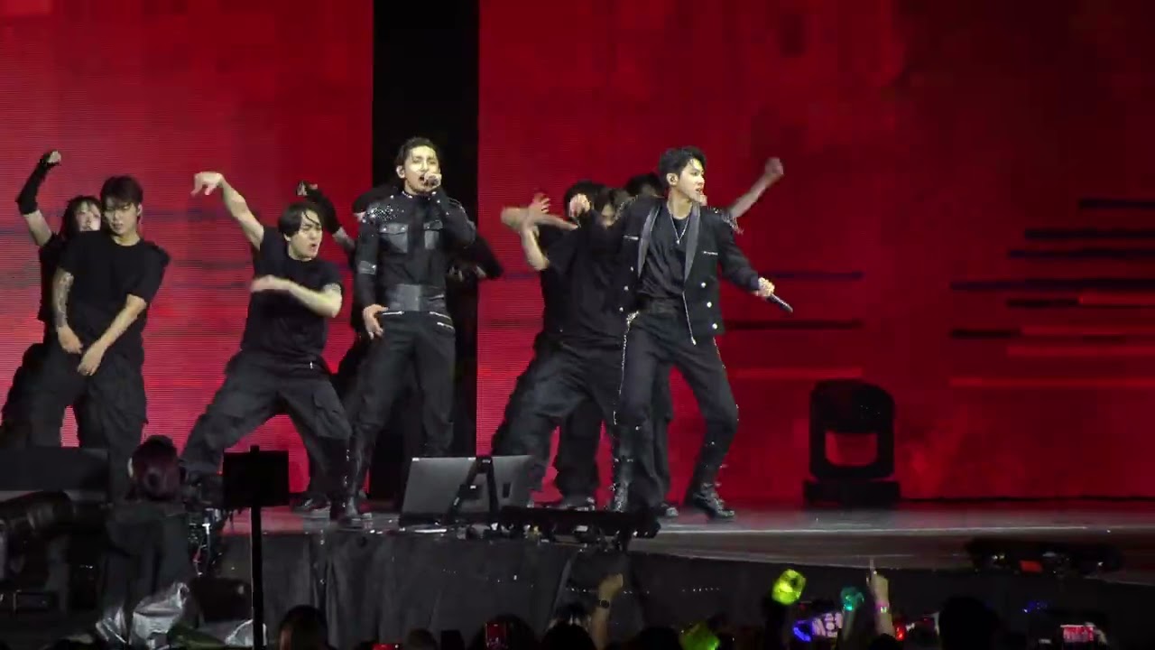 051125 Smtown in LA - TVXQ 동방신기 Mirotic