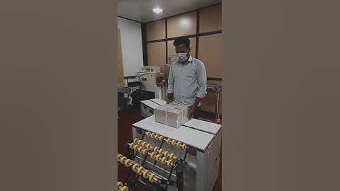 Semi Automatic Strapping Machine with Flexible PVC skate conveyor