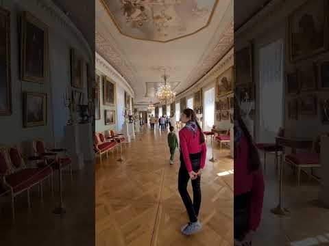 Video: Pavlovsk-palatset. St Petersburg, Pavlovsk-palatset