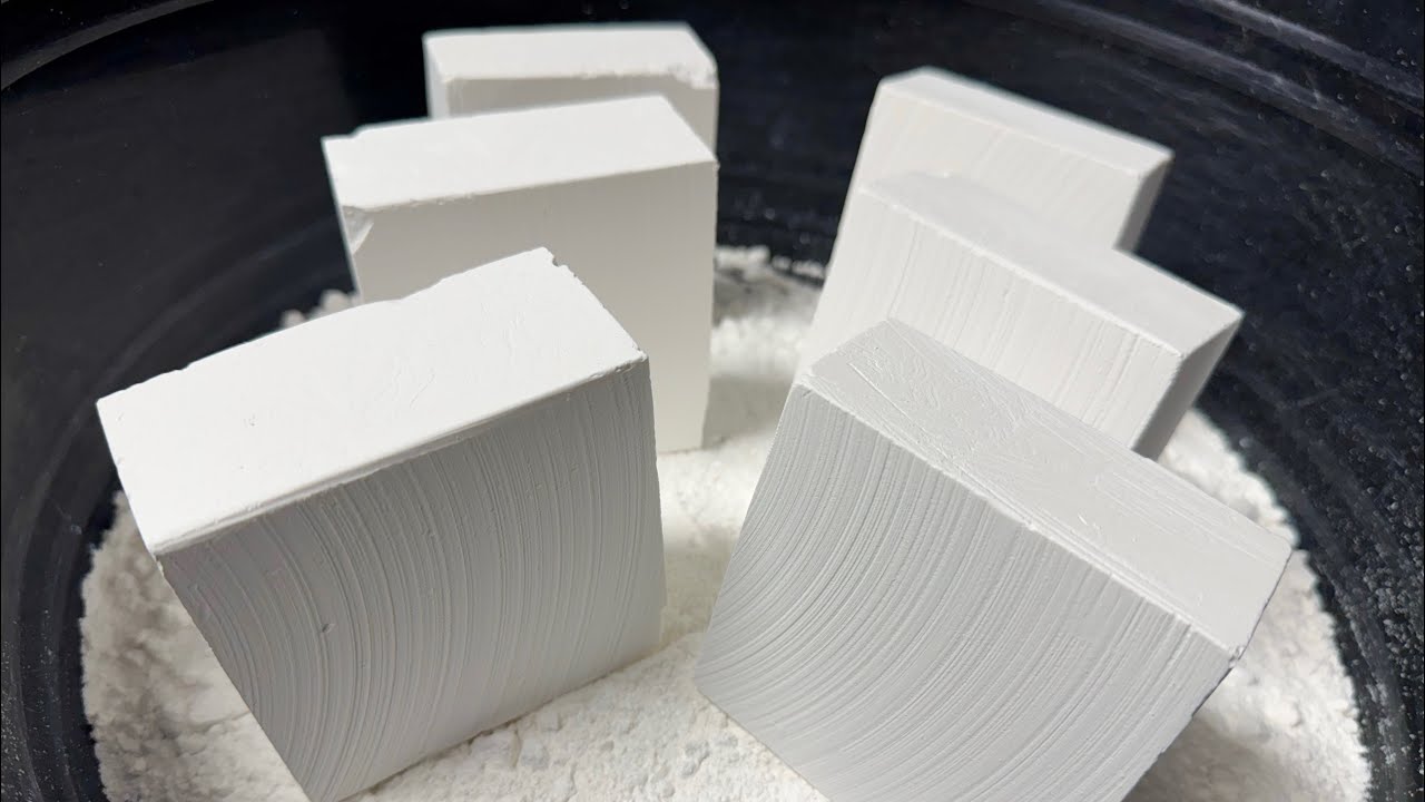 #NoMessMonday Satisfying Fresh Plain Jane Gym Chalk 