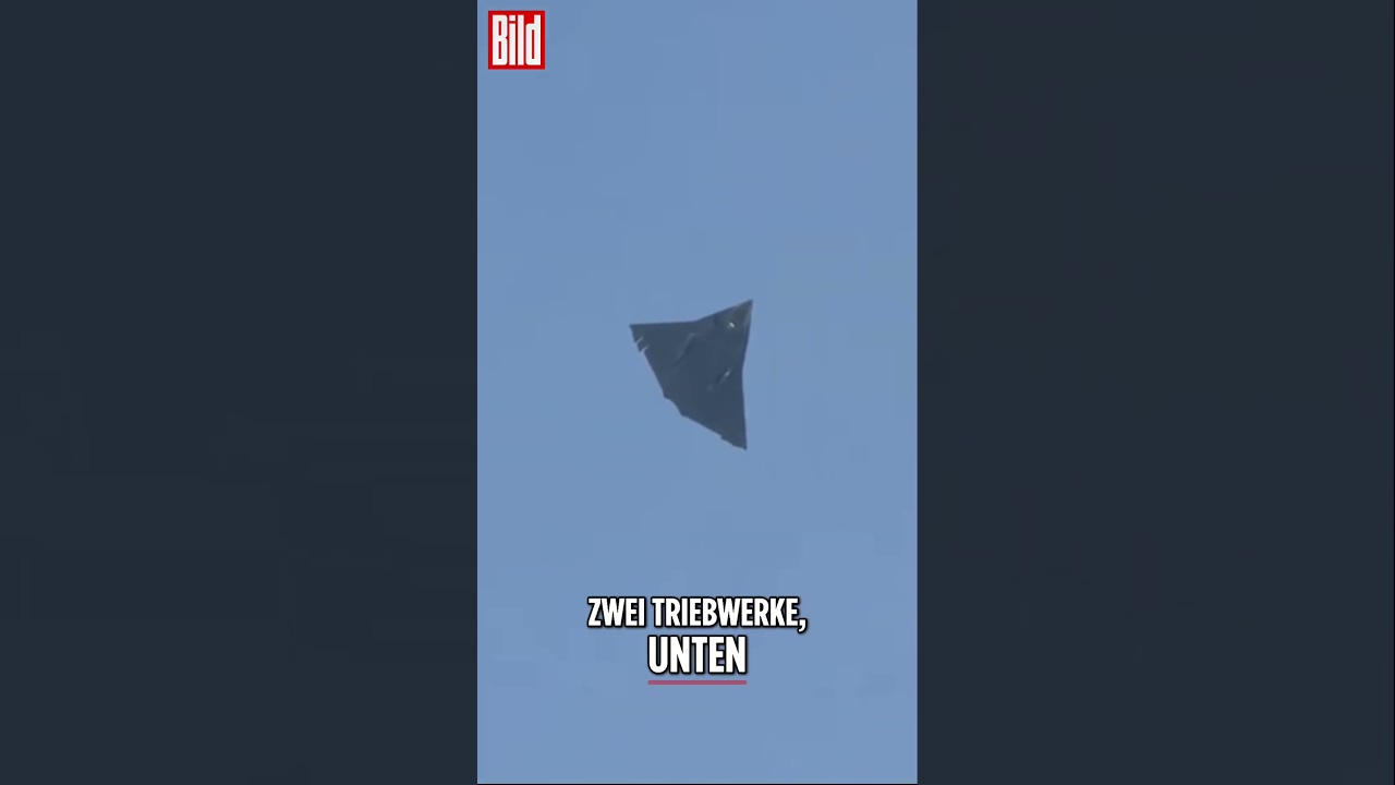 Chinas neuer Super-Jet „Weißer Kaiser“ gesichtet | 