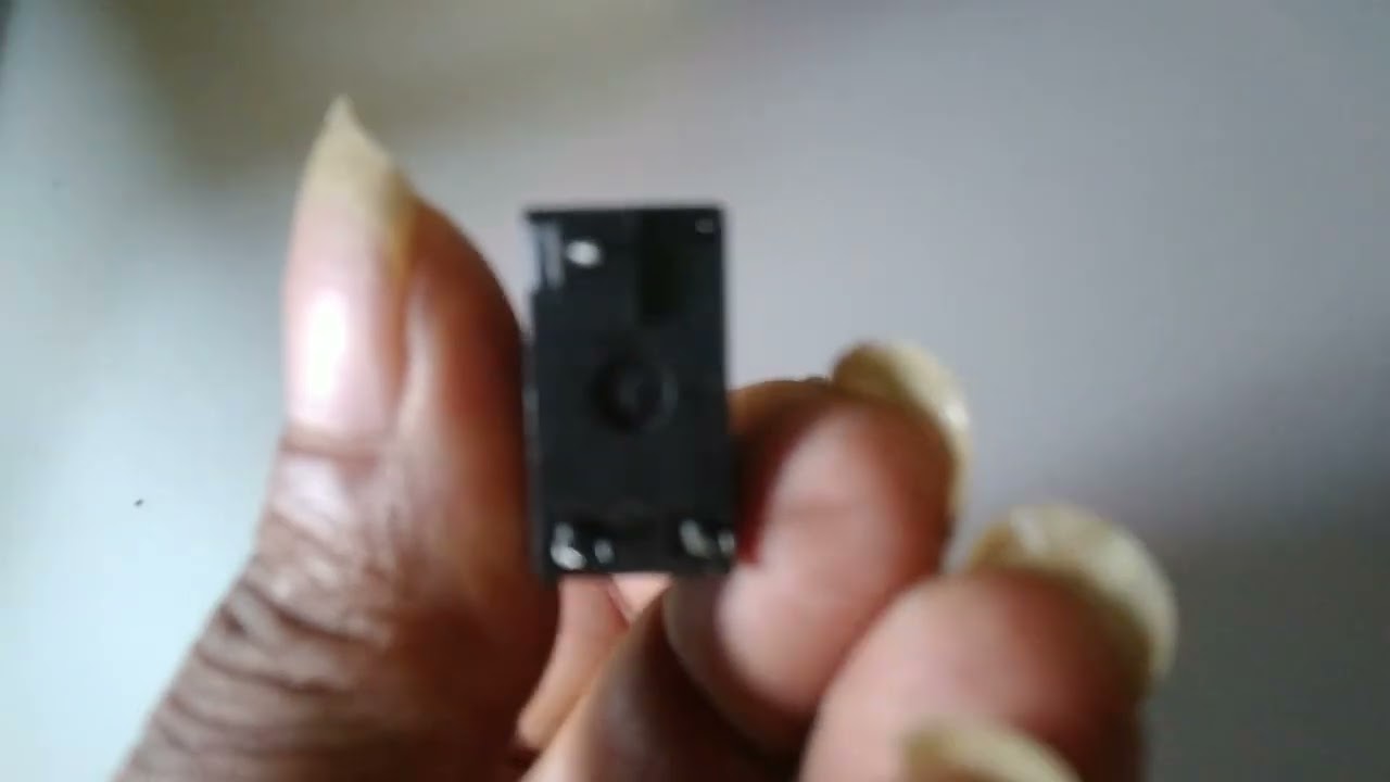 Abrindo relé de micro-ondas , colado e oxidado. 