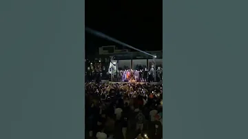 ديدين كانون 16 في حفل على اغنية حيط حيط لتاطراف صحبك مشقف في الاسعاف 
