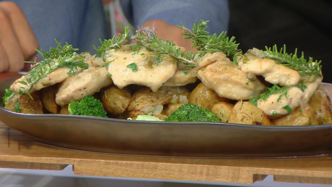 حضّر الشيف حنا طويل في حلقة اليوم من البرنامج الصباحي Morning Talk وصفة الدجاج بالحامض.