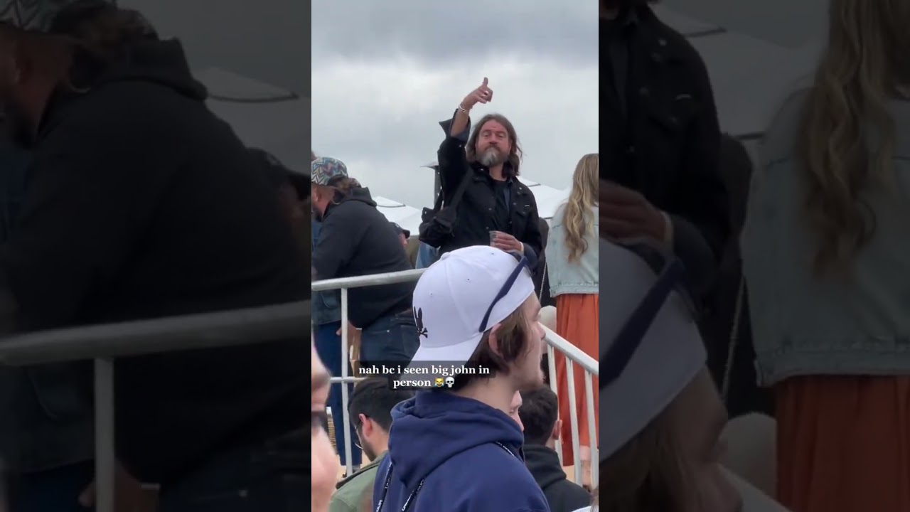 Tbh He Looks Wholesome 😁 