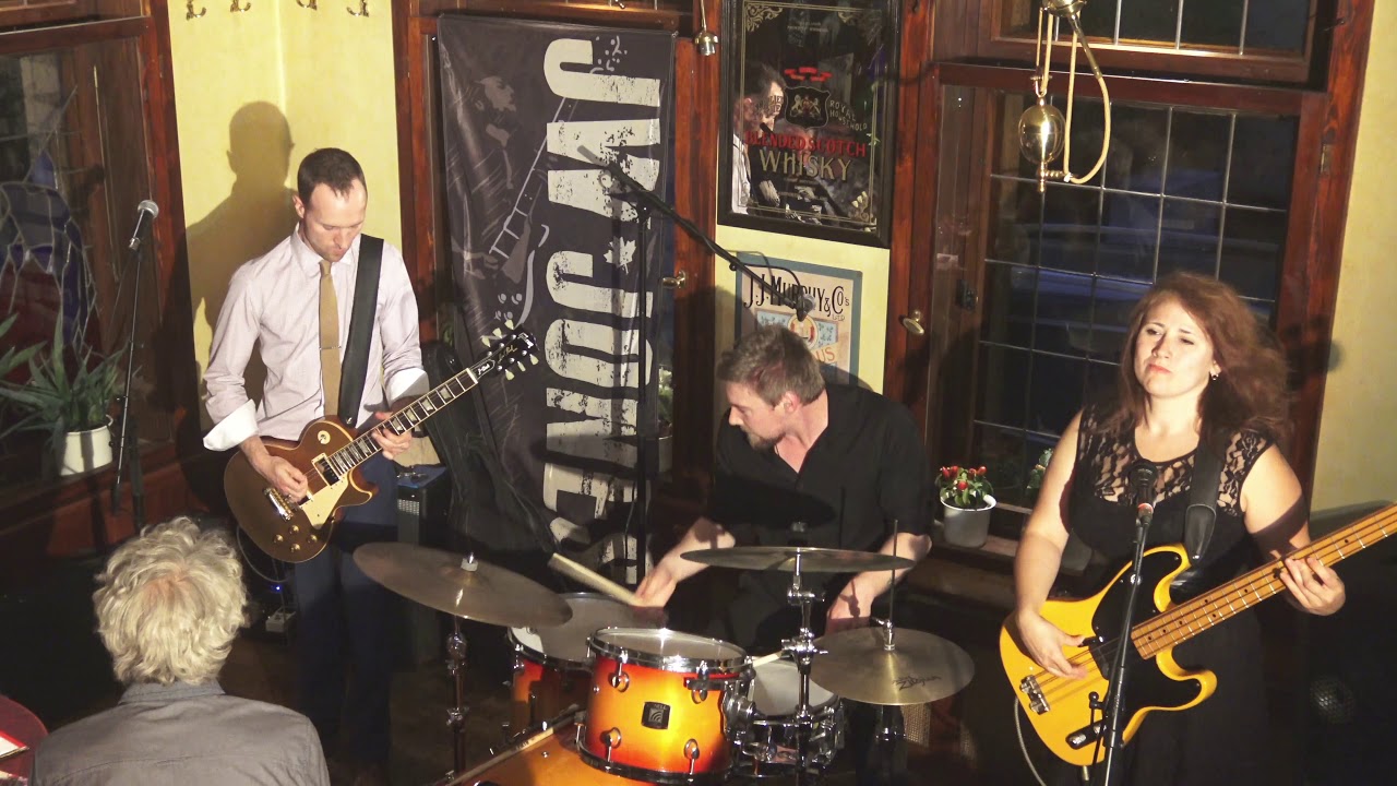 J.W.Jones & Band im Moist-Corner.