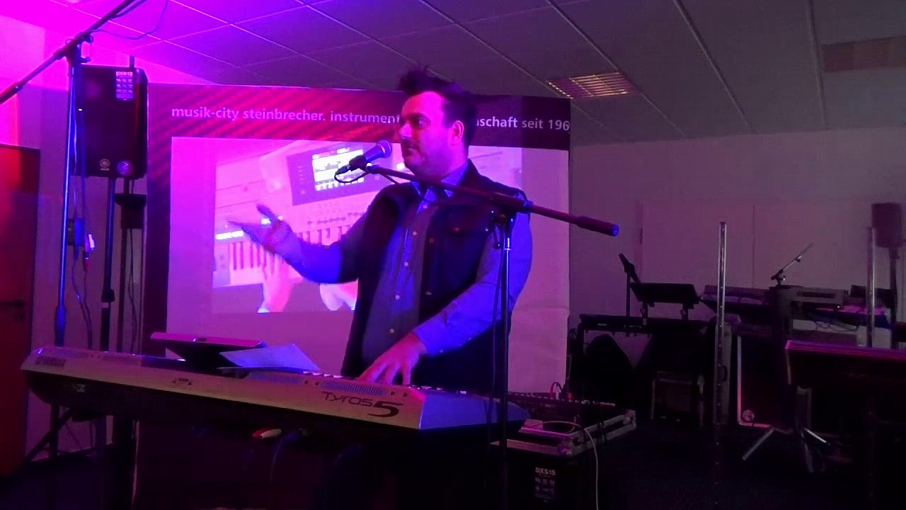 Michel Voncken präsentiert die 