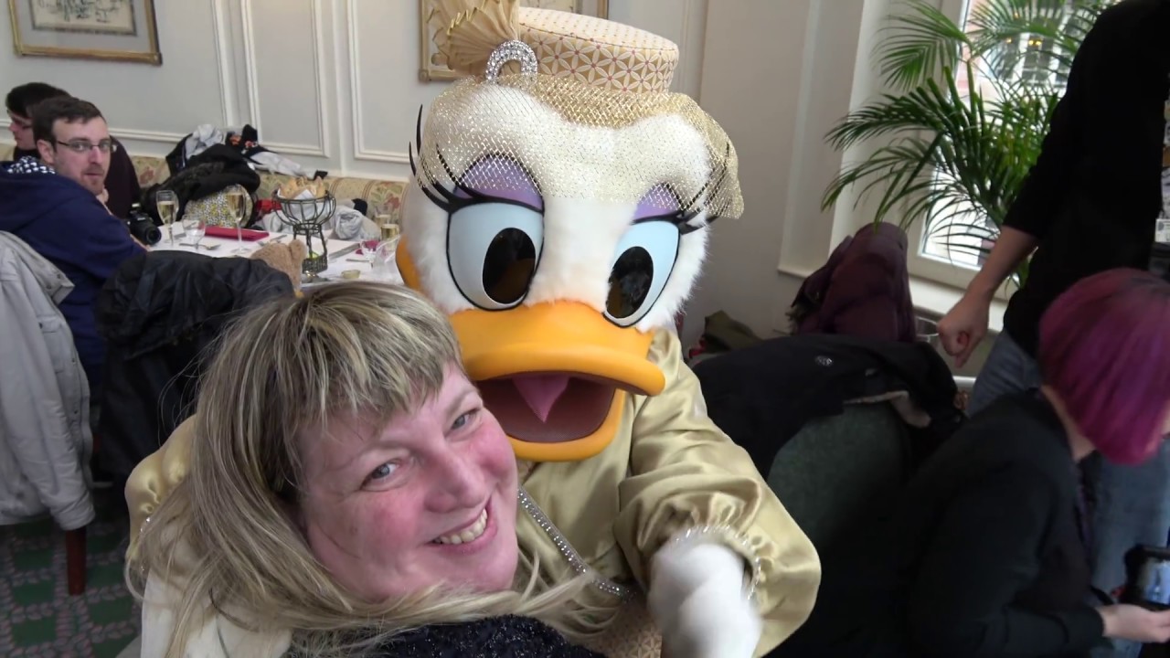 Character Brunch at Disneyland Hotel at Disneyland Paris