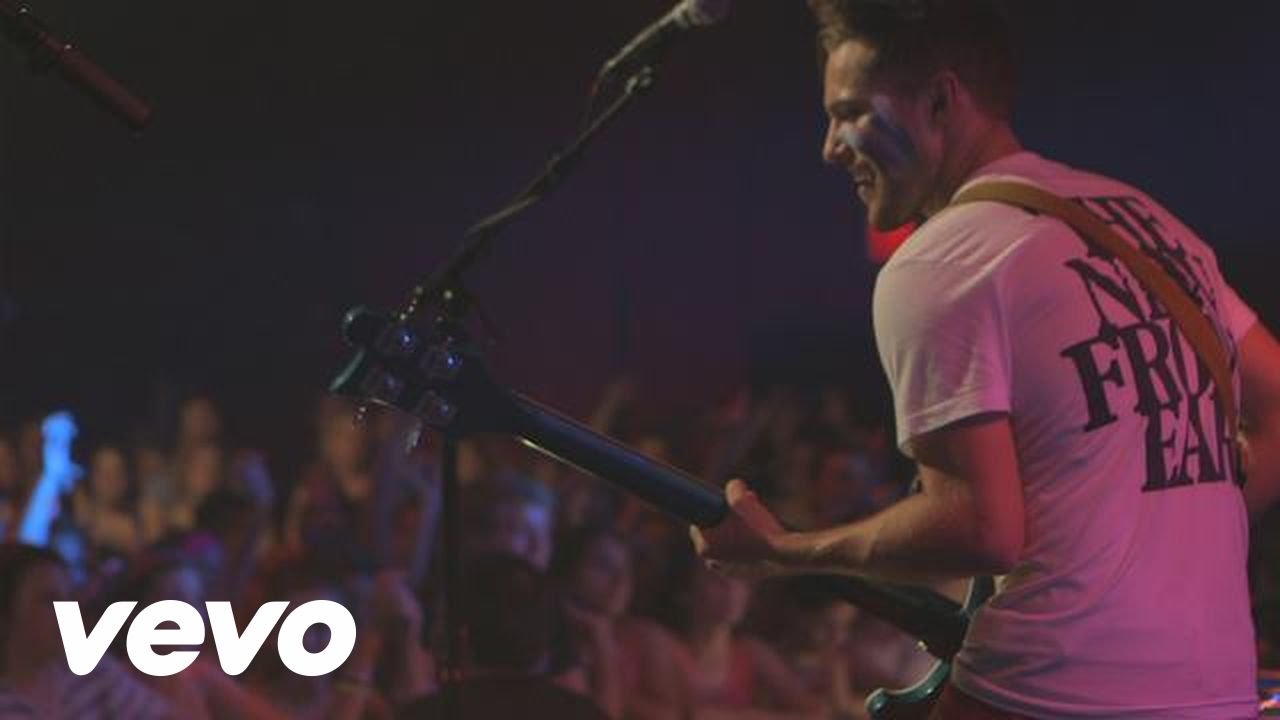 WALK THE MOON - Burning Down The House (Live)