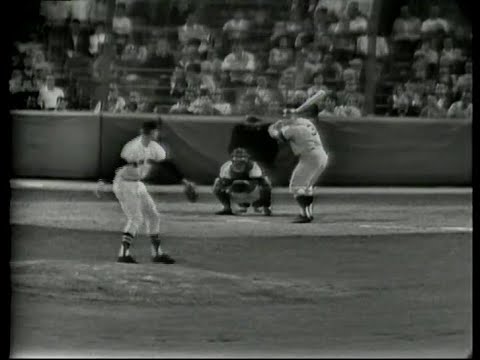 Tony Oliva and Harmon Killebrew-Back to Back Home Runs at Fenway Park