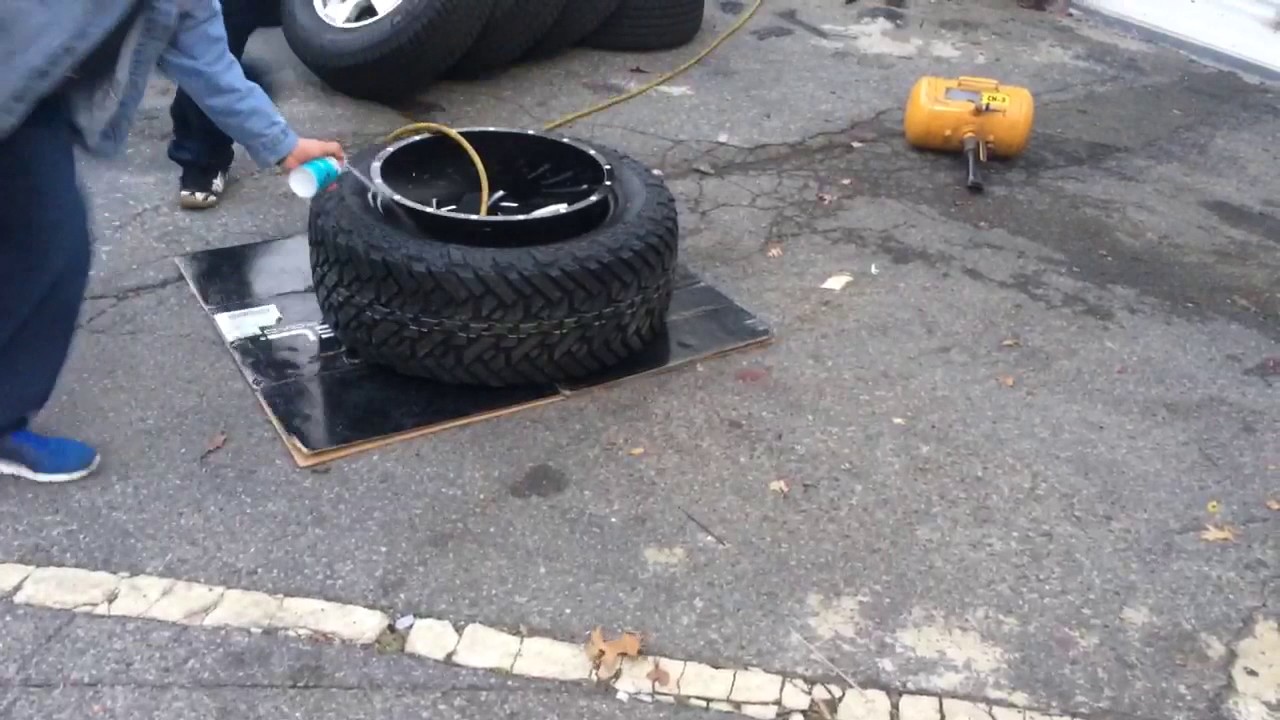 How to inflate 22x14 fuel wheels and 37x13,50x22 this is how you put air on these tires - YouTube