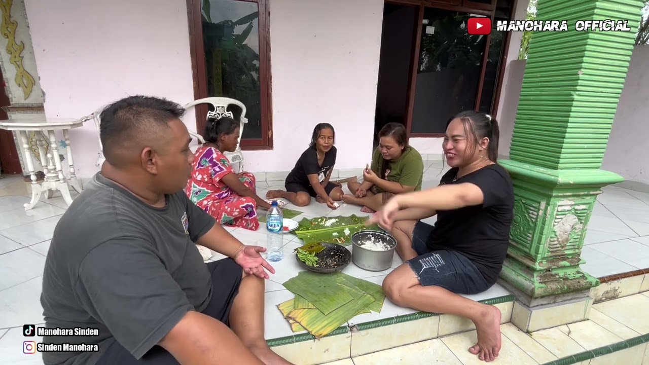 MANTAPP....... PAK GENDUT SANGAT NGEMOSSSS MAKAN MASAKANYA MBAK AMANAH 🤣