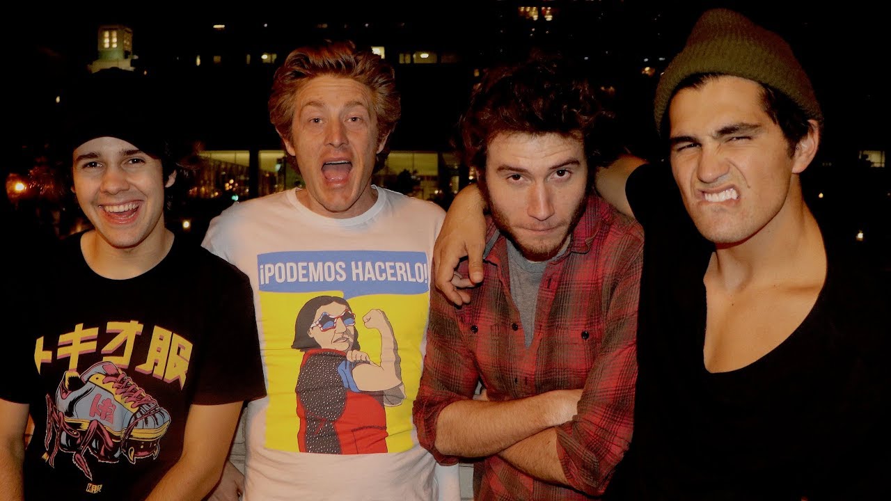 FOUR INCREDIBILY GOOD LOOKING DUDES IN ONE VIDEO!! - YouTube