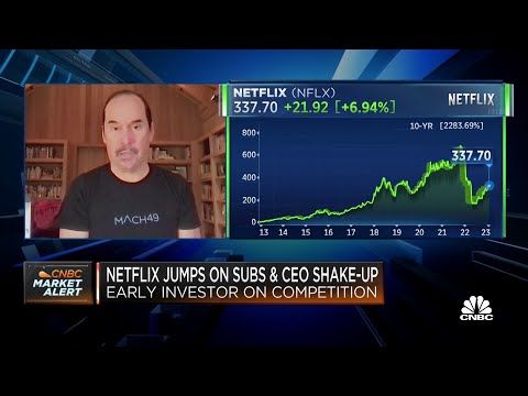 Reed hastings is a 'one of a kind leader,' says early netflix investor paul holland