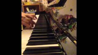 Video thumbnail of "Zenonia 2 Theme on piano"