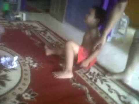 Tingkah lucu  anak  kecil  ketika marah  YouTube