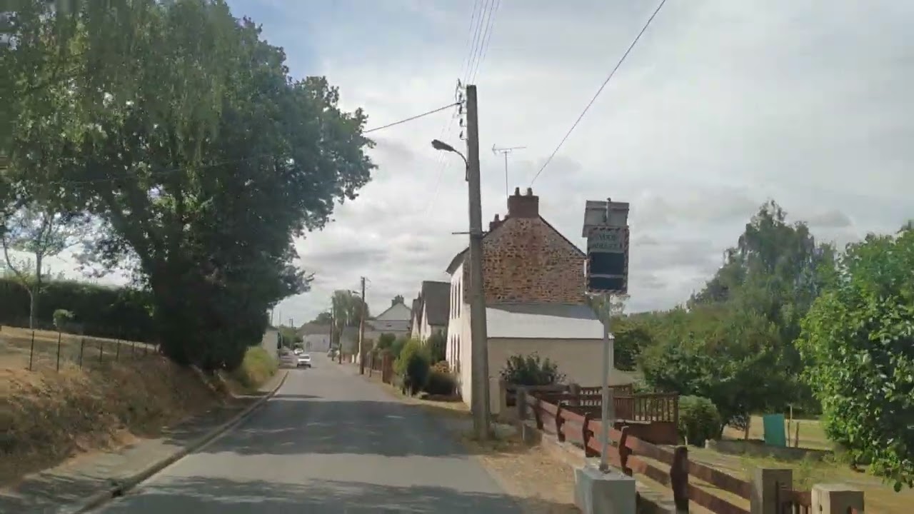 Route D177, D775, Redon, Aucfer, Commune de France, 01.08.2022