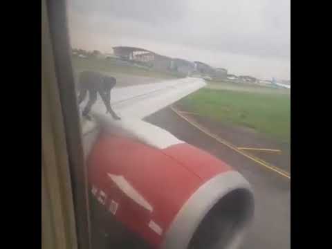 INCIDENT Man jumps on plane wing as it prepares for takeoff from Nigeria’s Lagos Airport